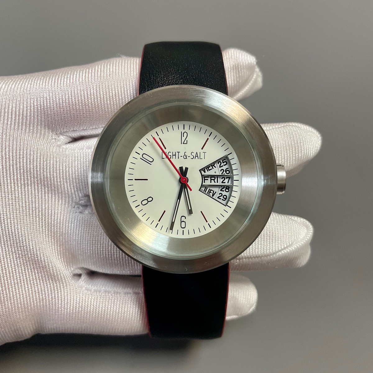ساعة رجالية كوارتز ثلاثية الأب - مراجعة Analog Quartz Watch وسعره